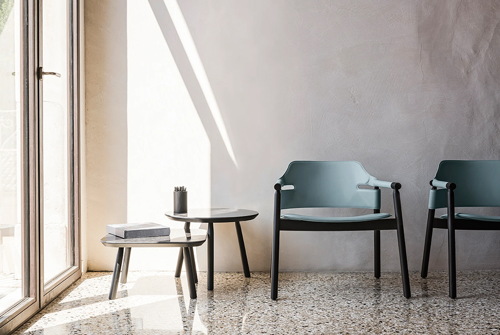 Suite Lounge Chair thumbnail