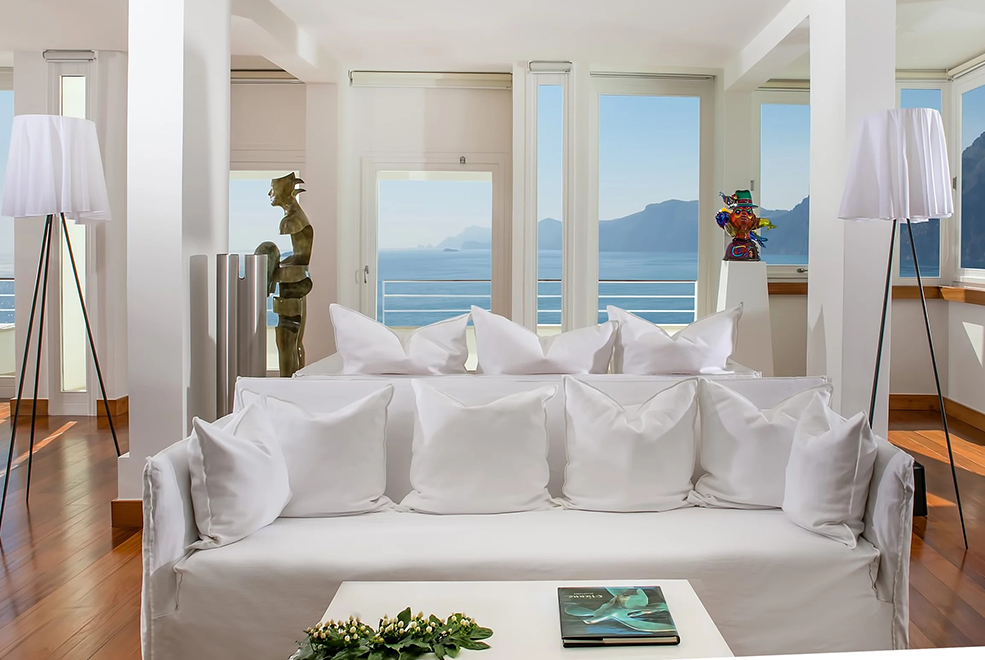 Ghost Single Sofa thumb