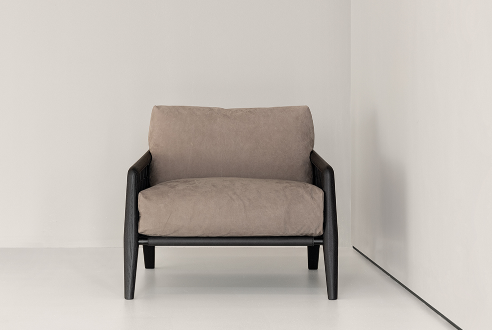 Lole Armchair