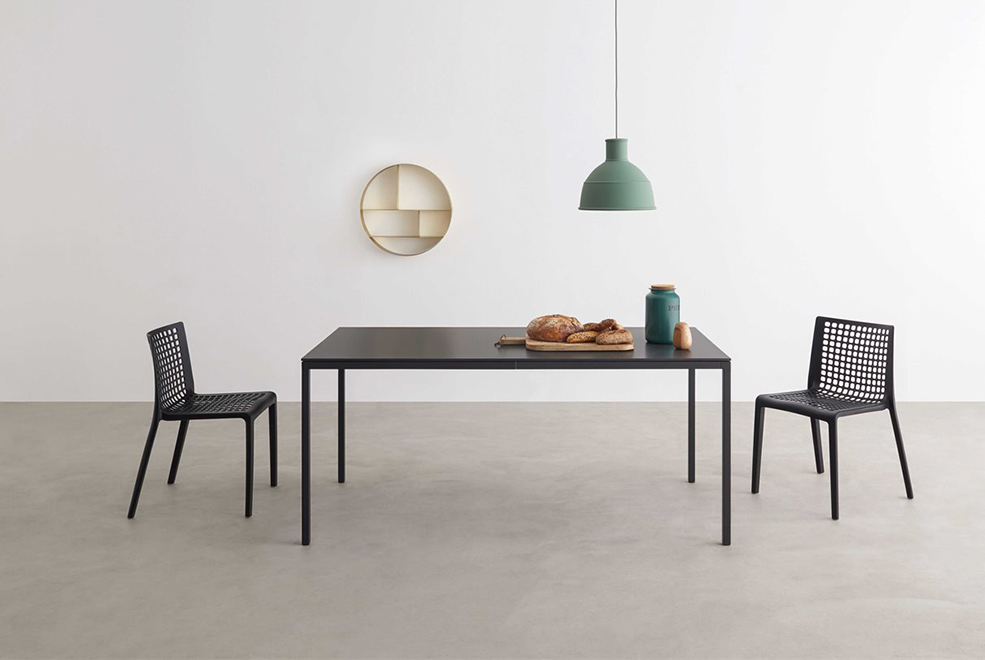 Helsinki 30 Extending Dining Table