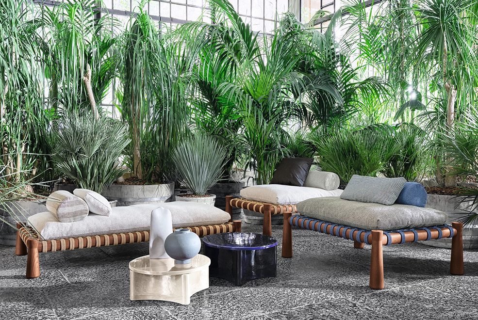 Guna Side Table thumb