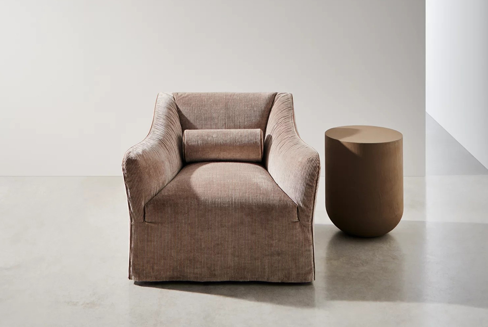 Saia Armchair