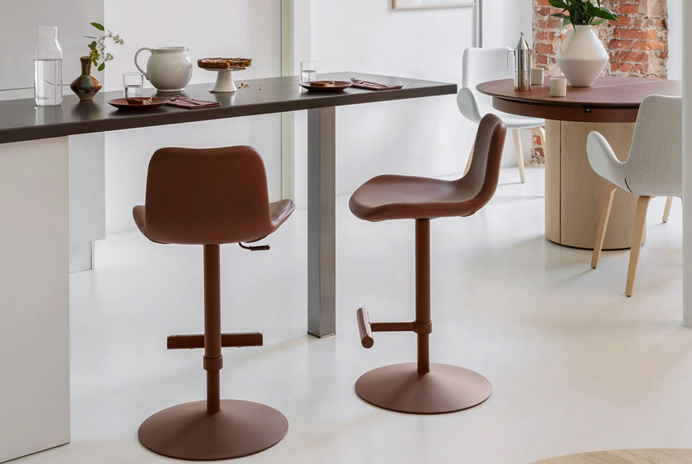 Dalia Stool thumbnail