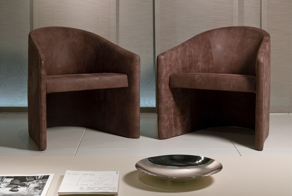 Manta Armchair thumbnail