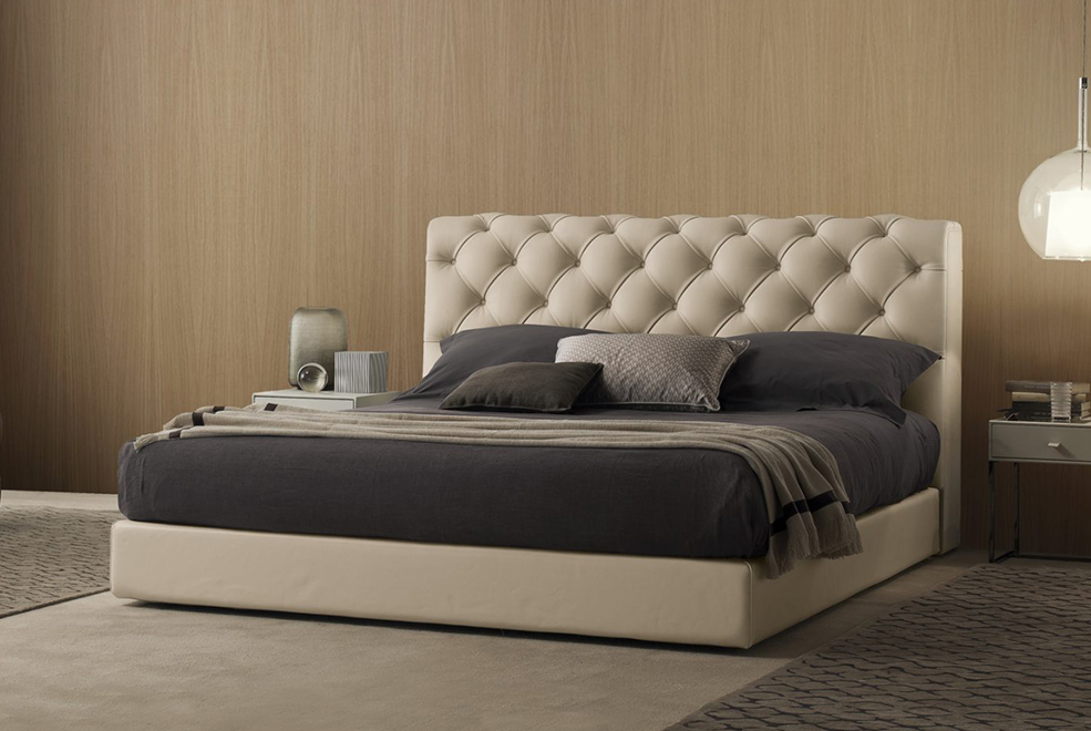 Tudor Bed thumbnail