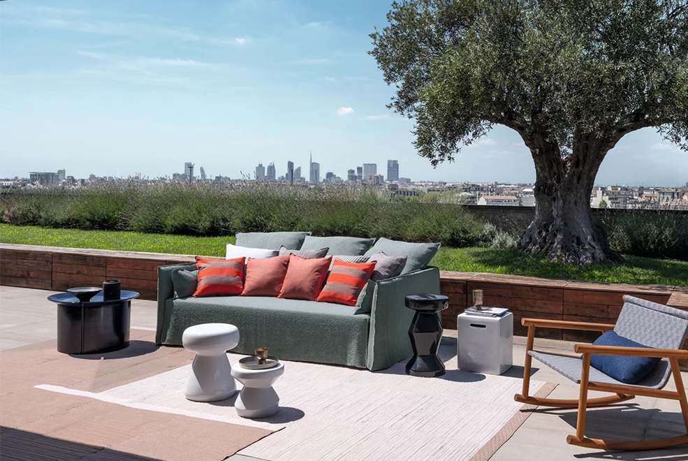 Ghost Sofa Outdoor thumb