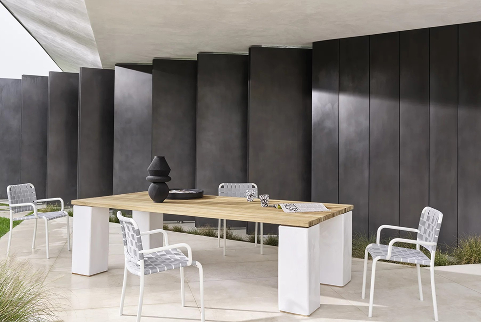 Inout Rectangle Dining Table
