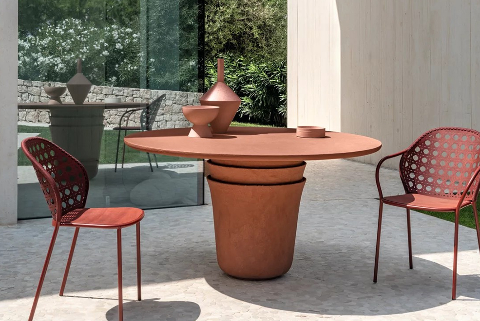Kasane Dining Table