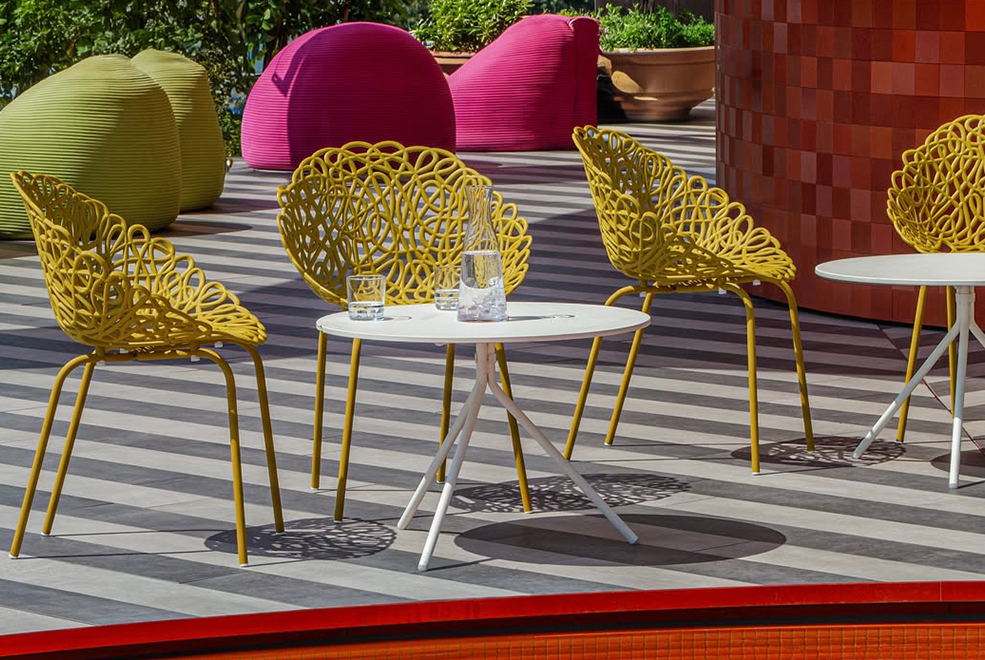 Bacana Outdoor Chair thumbnail