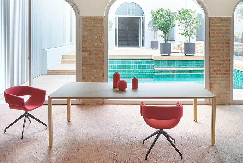 Ermete Dining Table