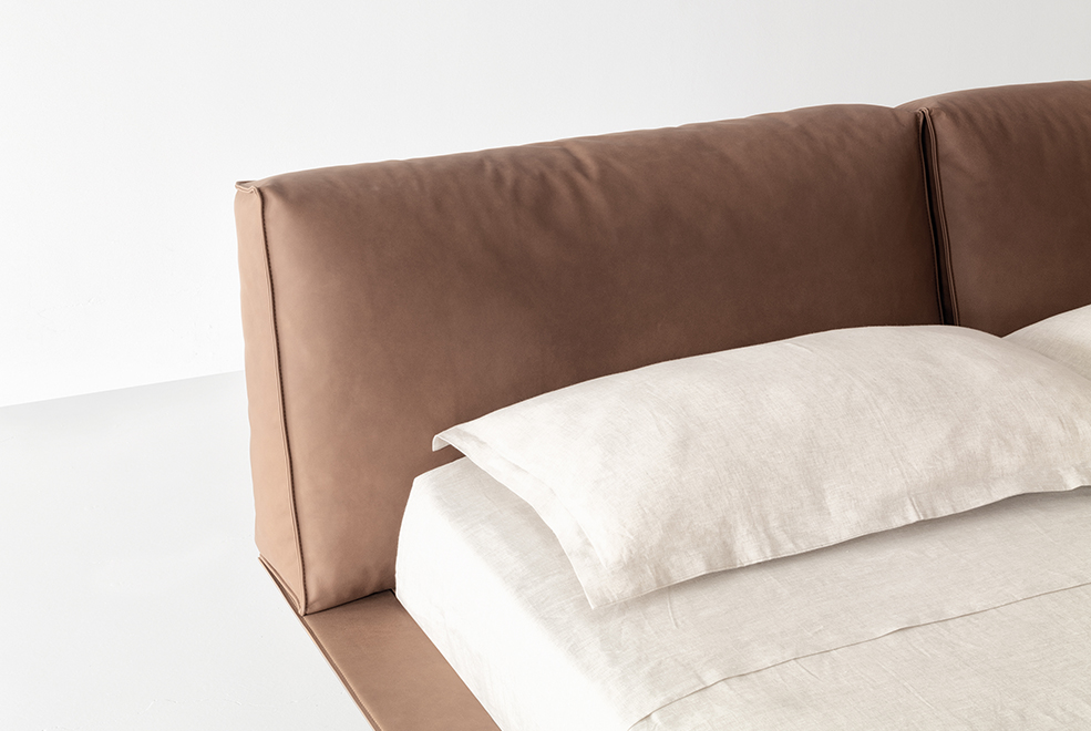 Vogue Cuoio Bed gallery