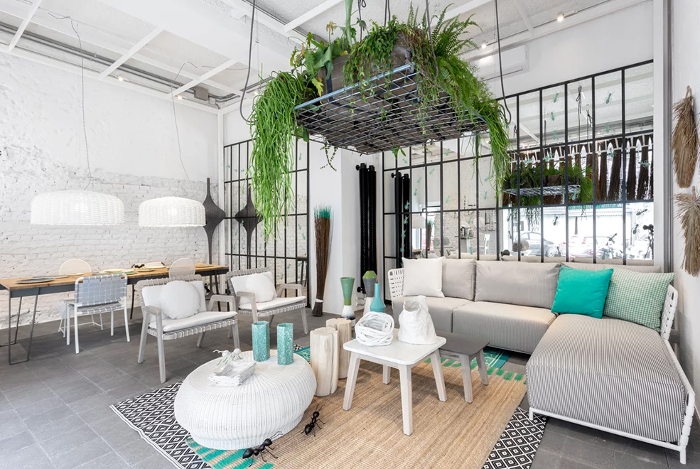 Gray 32/33/34/35 Dining Table gallery