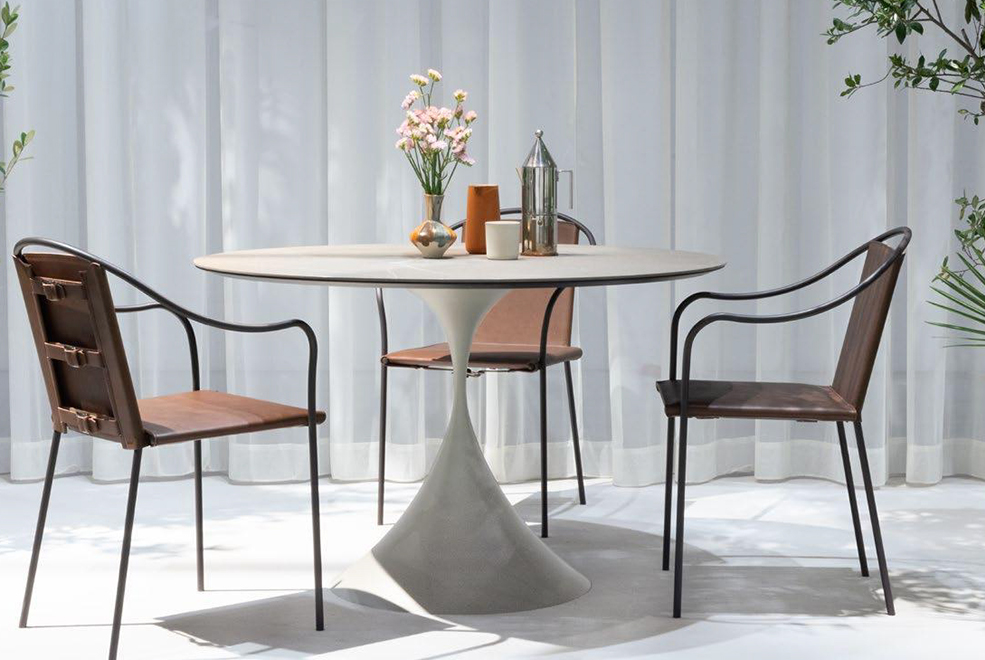 Leo Dining Table gallery