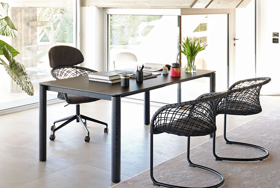 Woody Dining Table gallery