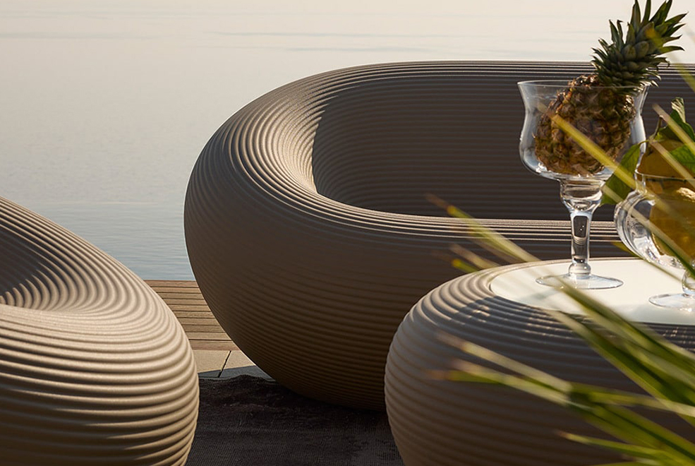 Nami Sofa Outdoor gallery